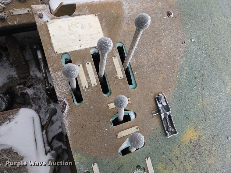 image for item ES2600 1974 Chrysler MLT-6CH telehandler