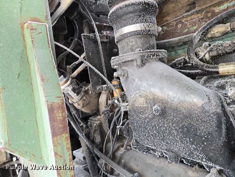 image for item ES2600 1974 Chrysler MLT-6CH telehandler