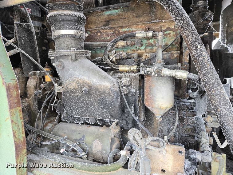 image for item ES2600 1974 Chrysler MLT-6CH telehandler