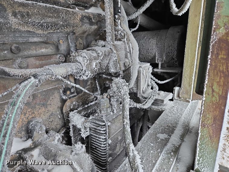 image for item ES2600 1974 Chrysler MLT-6CH telehandler