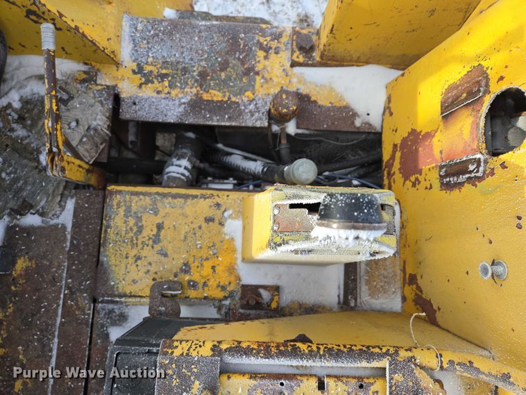 image for item ES2602 Baker-York TY150 forklift