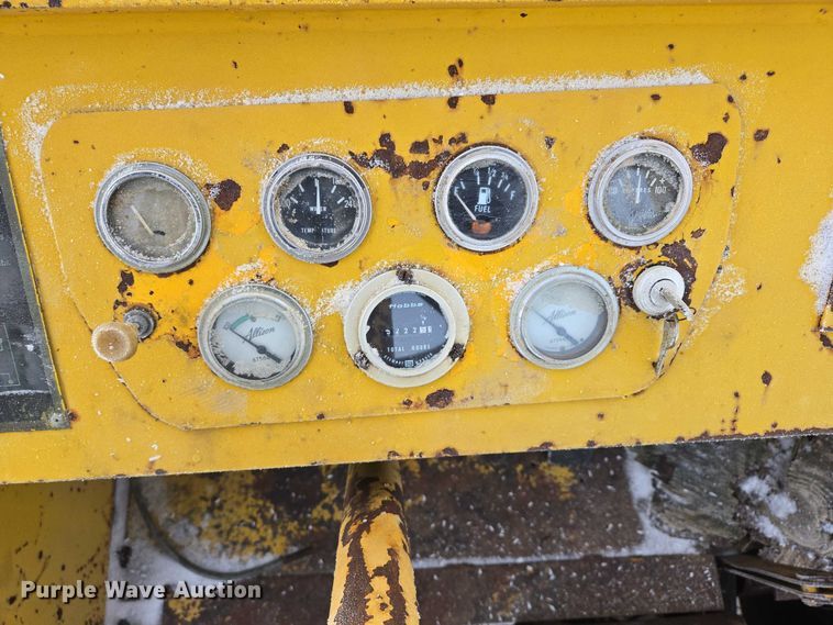 image for item ES2602 Baker-York TY150 forklift