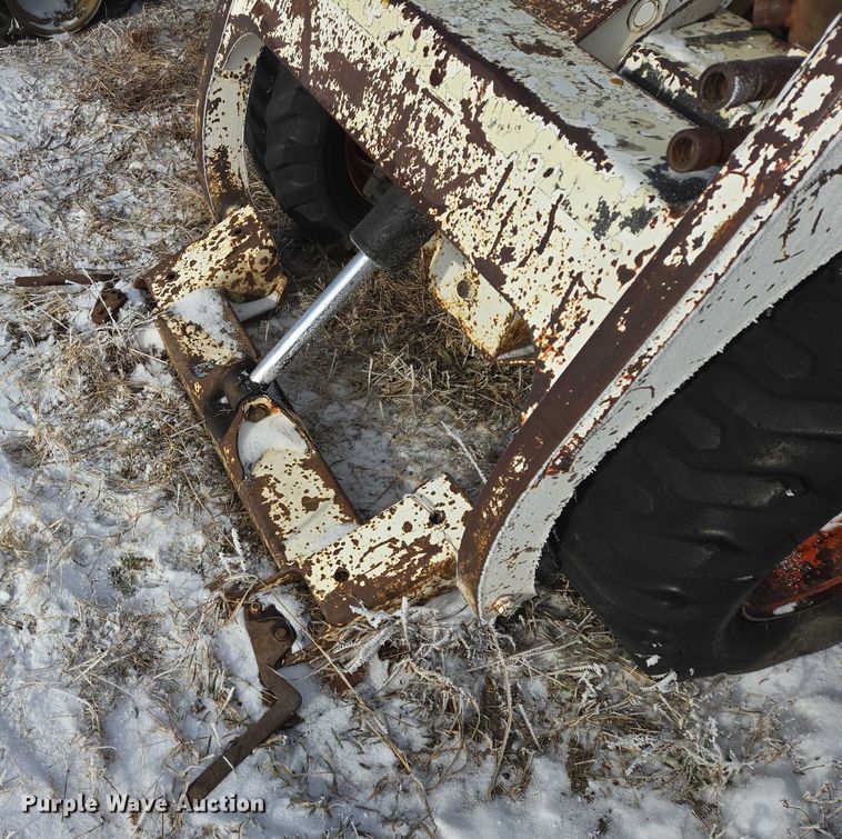 image for item ES2603 Clark Bobcat 632 skid steer loader