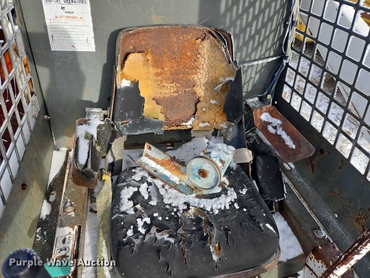 image for item ES2603 Clark Bobcat 632 skid steer loader