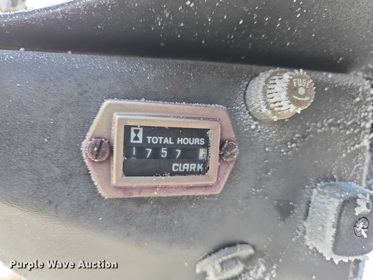 image for item ES2603 Clark Bobcat 632 skid steer loader