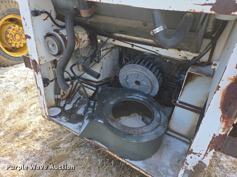 image for item ES2603 Clark Bobcat 632 skid steer loader