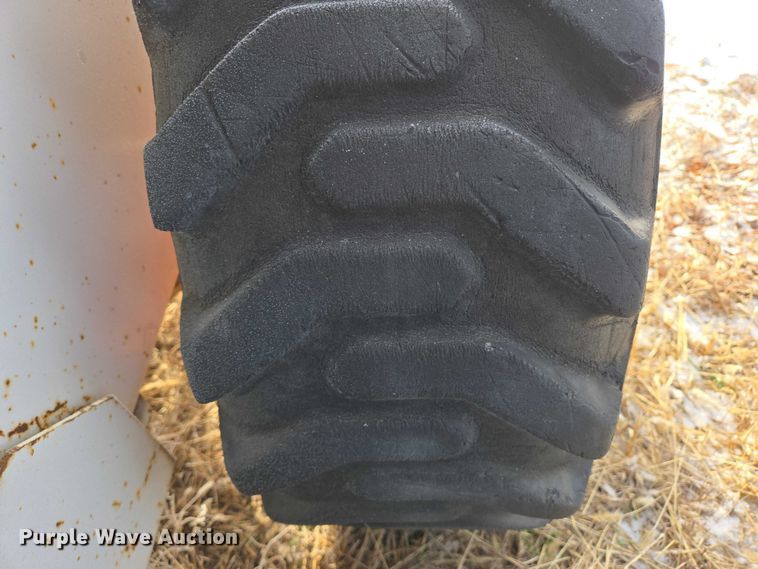 image for item ES2603 Clark Bobcat 632 skid steer loader