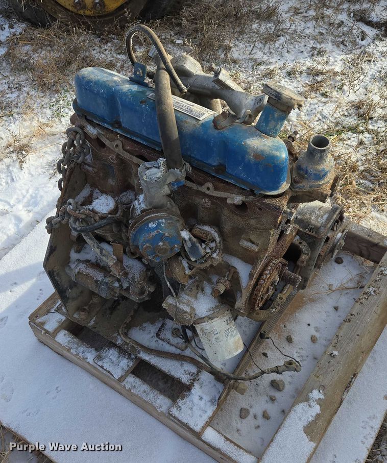 image for item ES2603 Clark Bobcat 632 skid steer loader