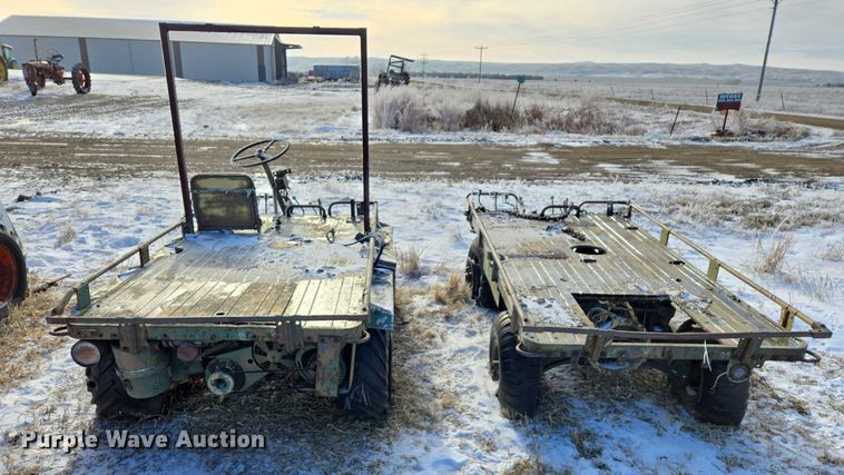 image for item ES2604 (2) utility vehicles