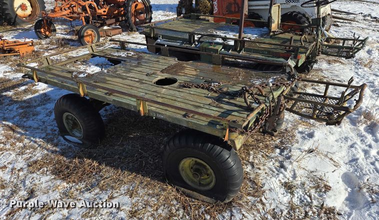 image for item ES2604 (2) utility vehicles