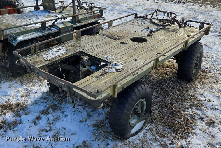 image for item ES2604 (2) utility vehicles