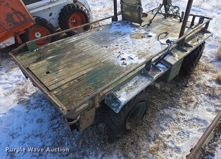 image for item ES2604 (2) utility vehicles