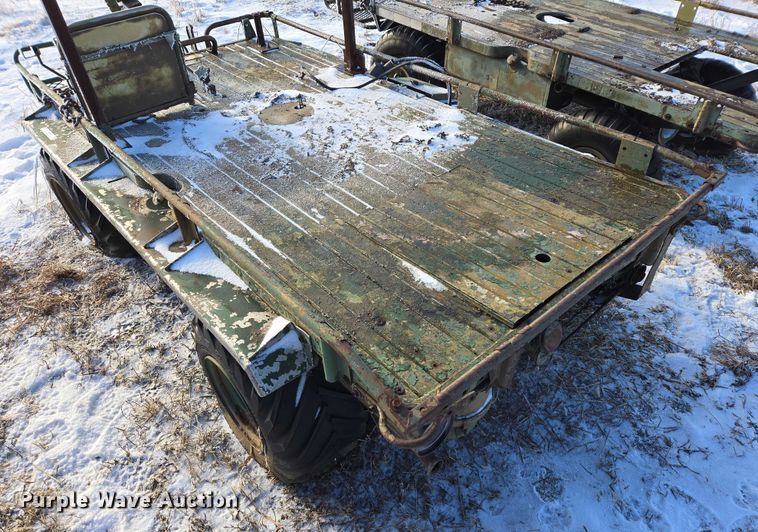 image for item ES2604 (2) utility vehicles