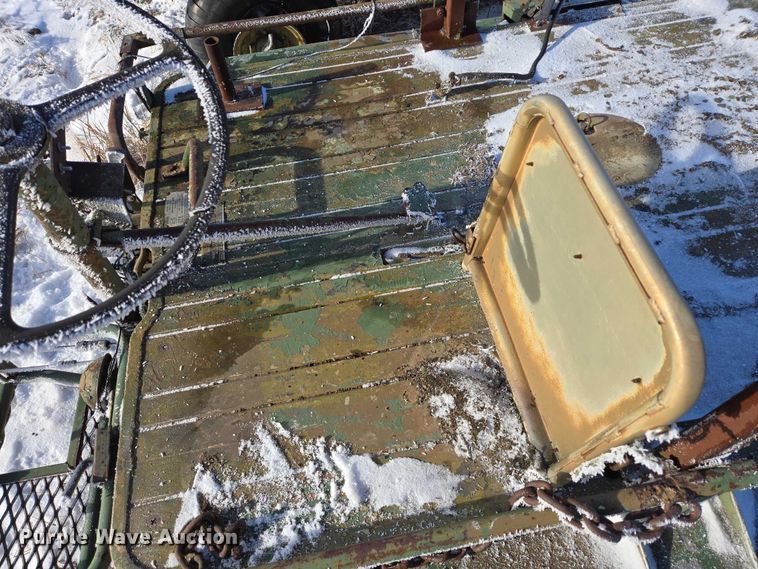 image for item ES2604 (2) utility vehicles