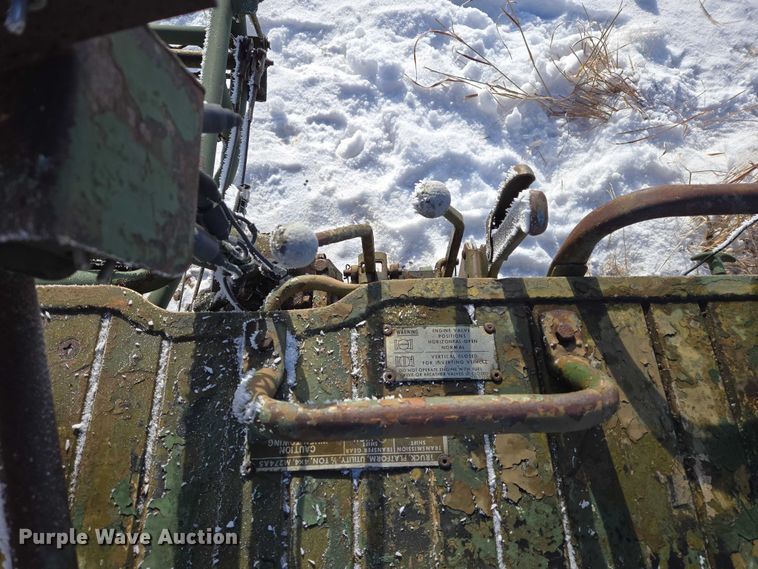 image for item ES2604 (2) utility vehicles