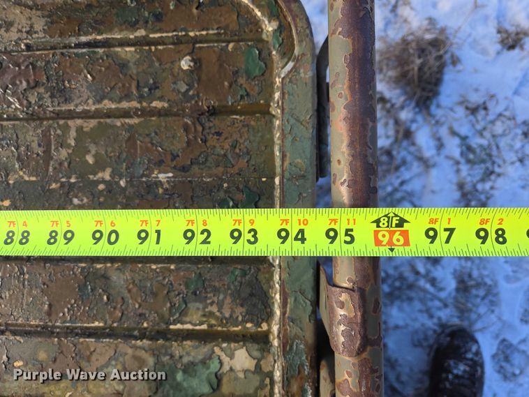 image for item ES2604 (2) utility vehicles