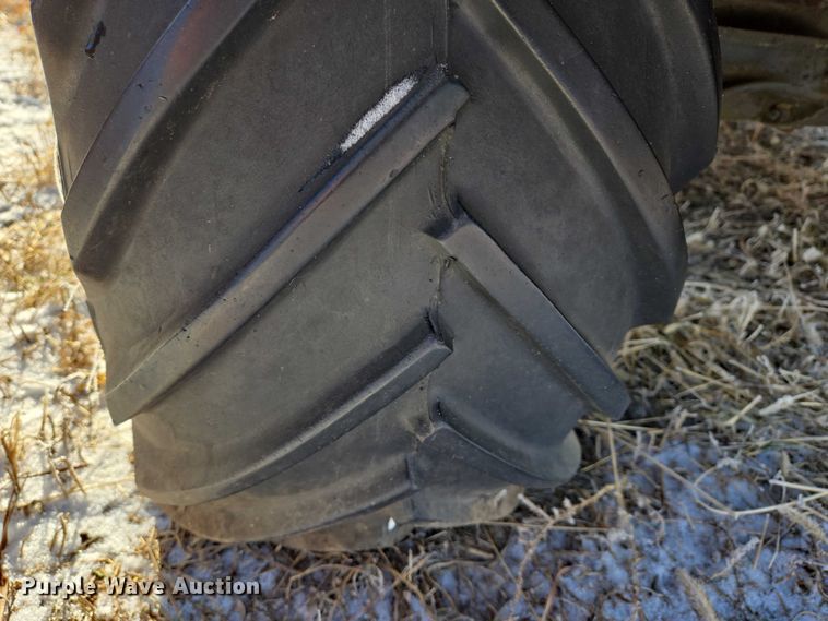 image for item ES2604 (2) utility vehicles