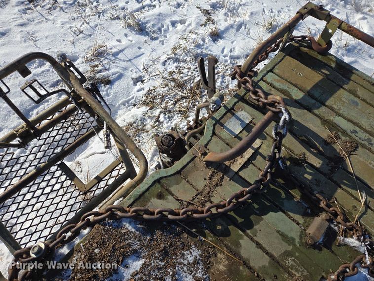 image for item ES2604 (2) utility vehicles