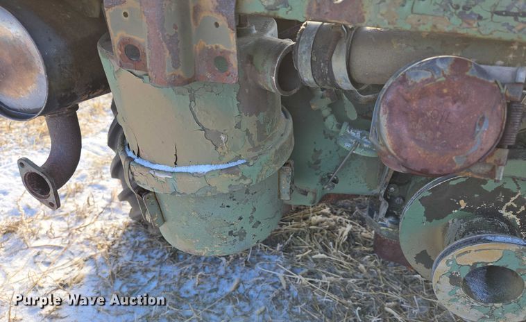 image for item ES2604 (2) utility vehicles