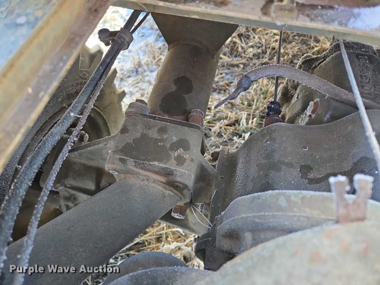 image for item ES2604 (2) utility vehicles