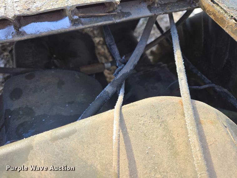 image for item ES2604 (2) utility vehicles