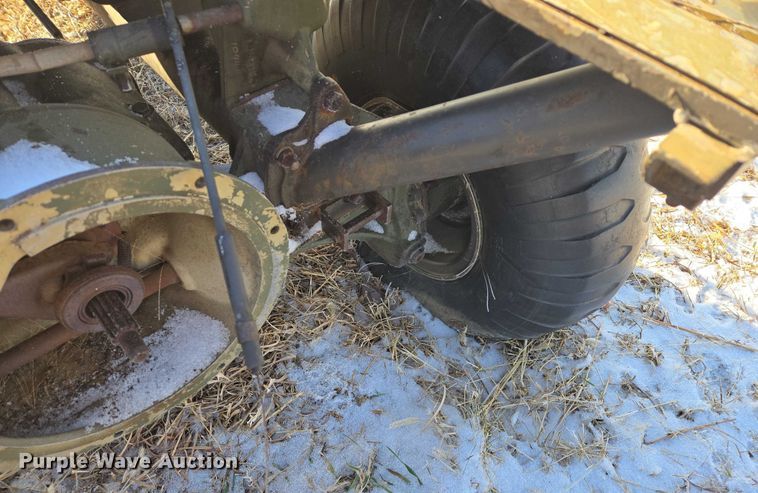 image for item ES2604 (2) utility vehicles