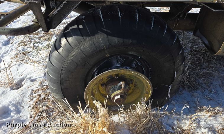 image for item ES2604 (2) utility vehicles