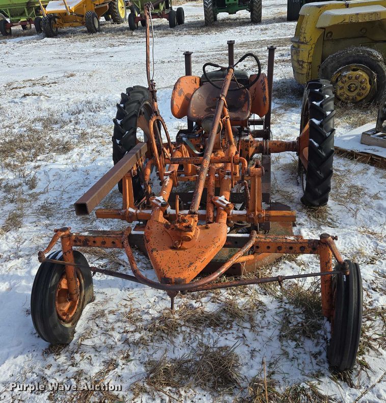 image for item ES2605 Allis-Chalmers G tractor