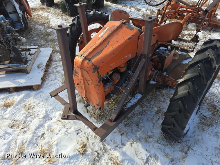 image for item ES2605 Allis-Chalmers G tractor