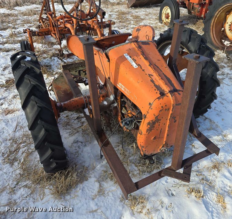 image for item ES2605 Allis-Chalmers G tractor