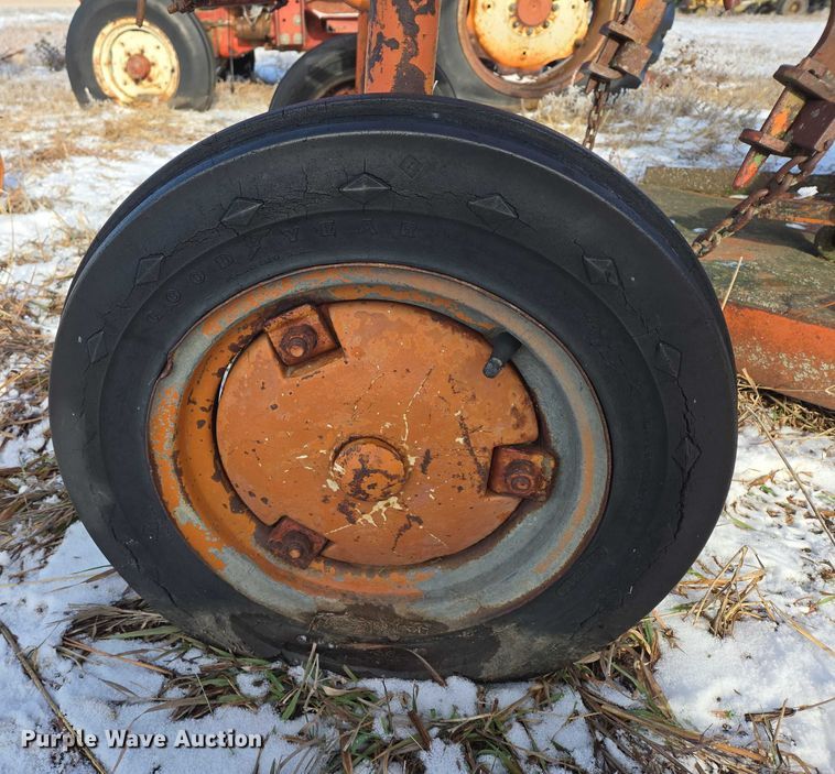 image for item ES2605 Allis-Chalmers G tractor