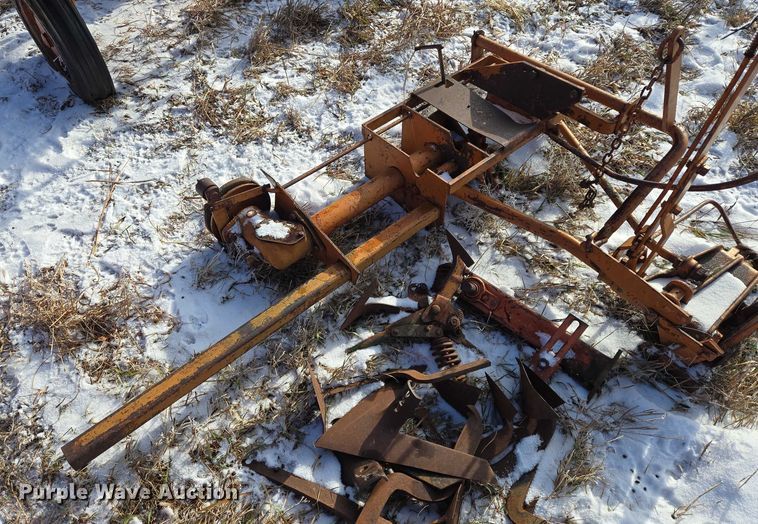 image for item ES2605 Allis-Chalmers G tractor