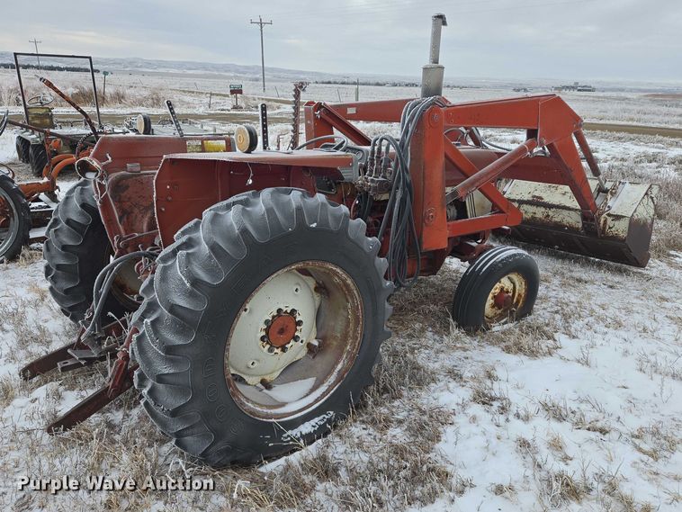 image for item ES2606 International 574 tractor