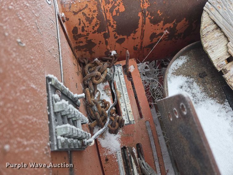 image for item ES2606 International 574 tractor