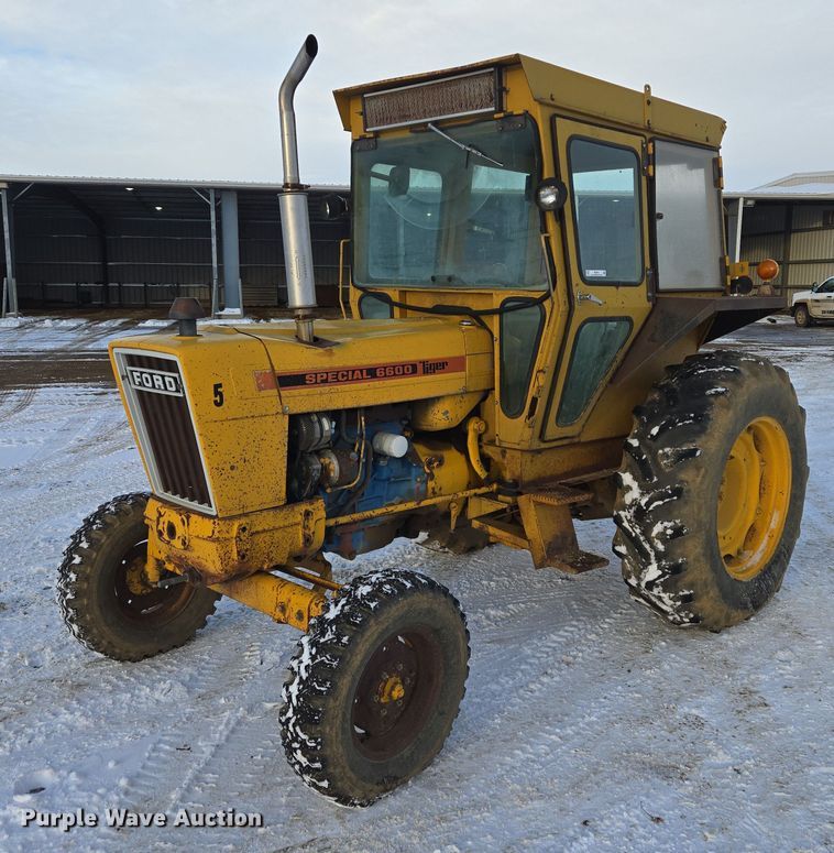 image for item ES2610 Ford Tiger Special 6600 tractor