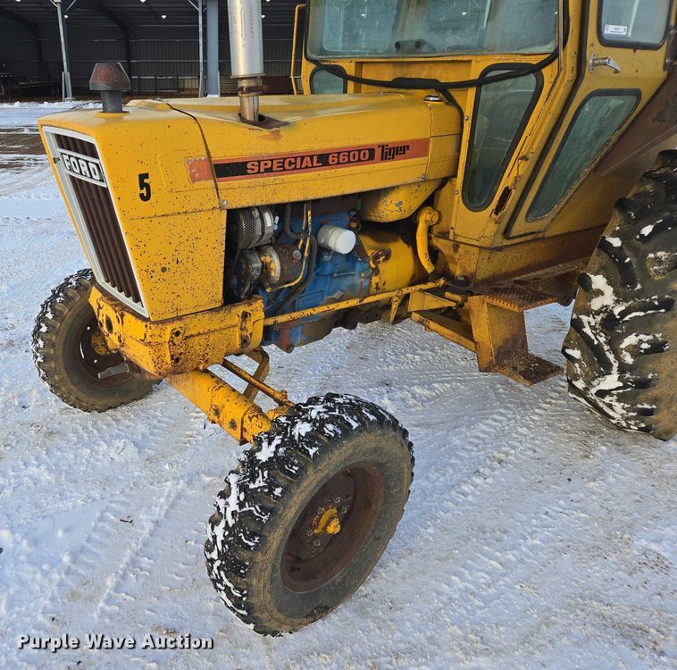 image for item ES2610 Ford Tiger Special 6600 tractor