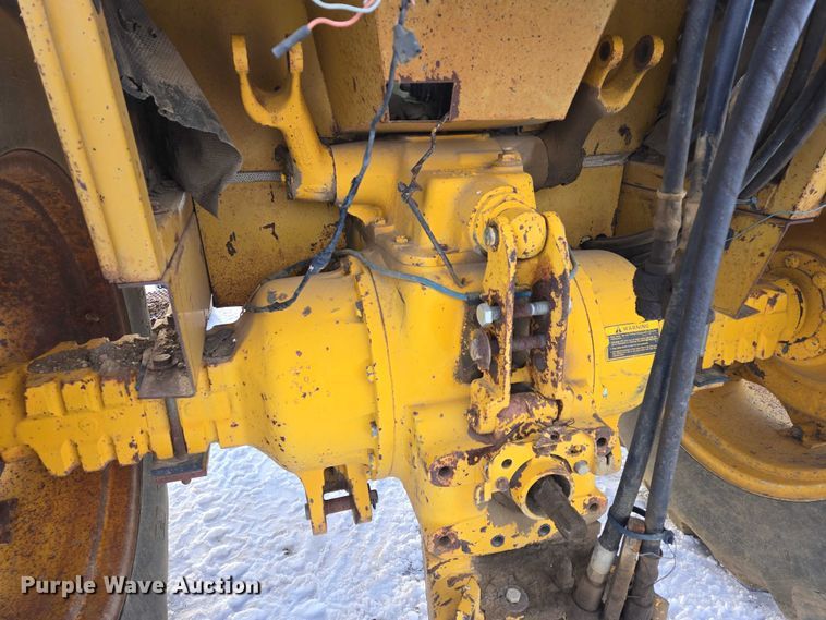 image for item ES2610 Ford Tiger Special 6600 tractor