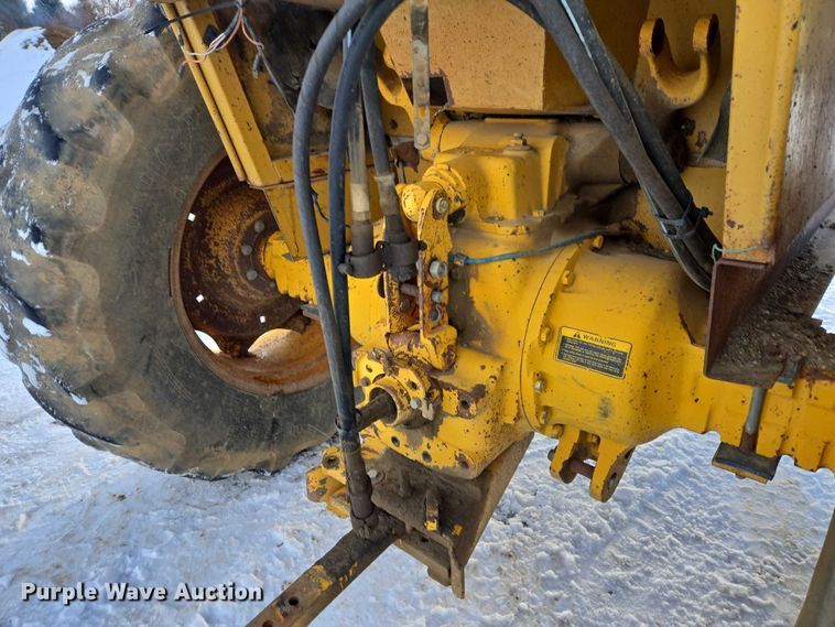 image for item ES2610 Ford Tiger Special 6600 tractor