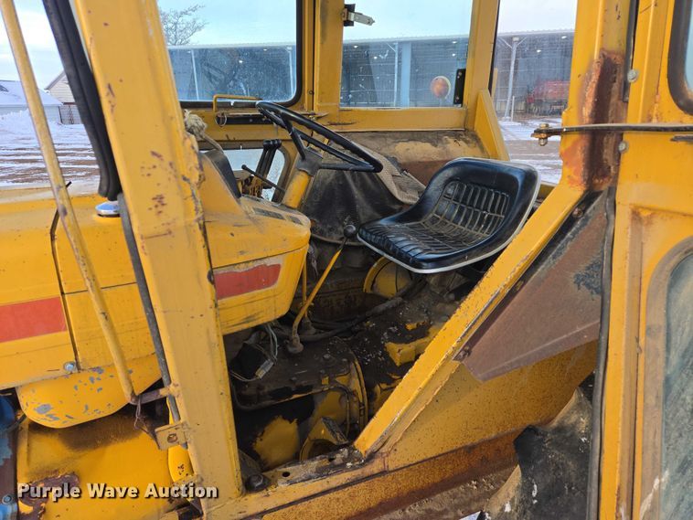 image for item ES2610 Ford Tiger Special 6600 tractor