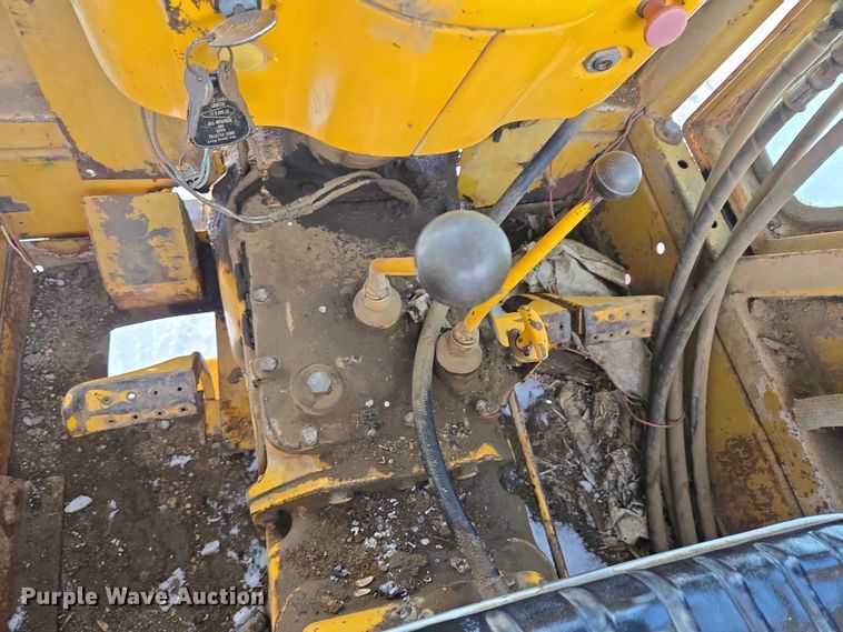 image for item ES2610 Ford Tiger Special 6600 tractor