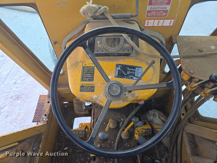 image for item ES2610 Ford Tiger Special 6600 tractor