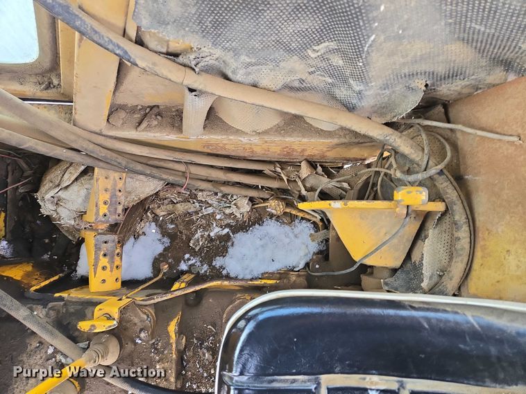 image for item ES2610 Ford Tiger Special 6600 tractor