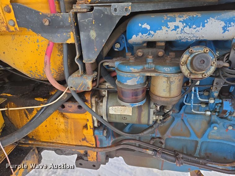 image for item ES2610 Ford Tiger Special 6600 tractor