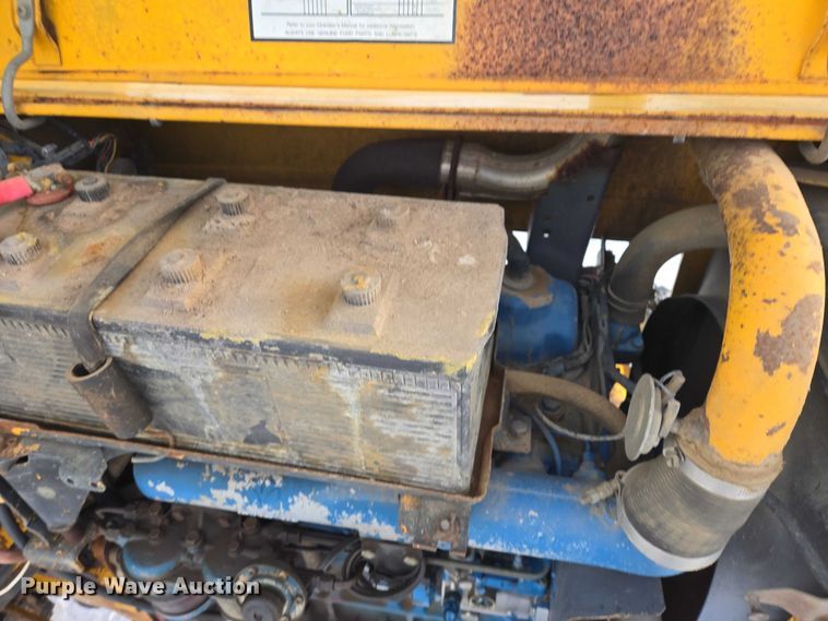 image for item ES2610 Ford Tiger Special 6600 tractor