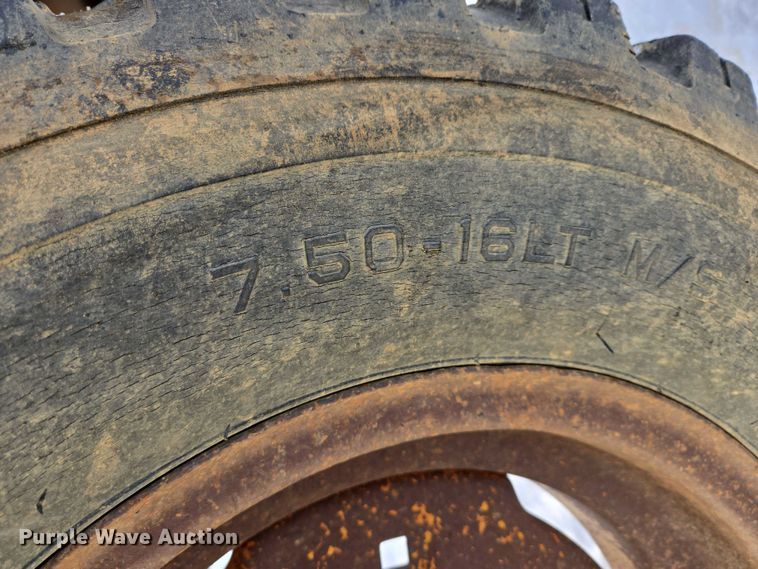 image for item ES2610 Ford Tiger Special 6600 tractor