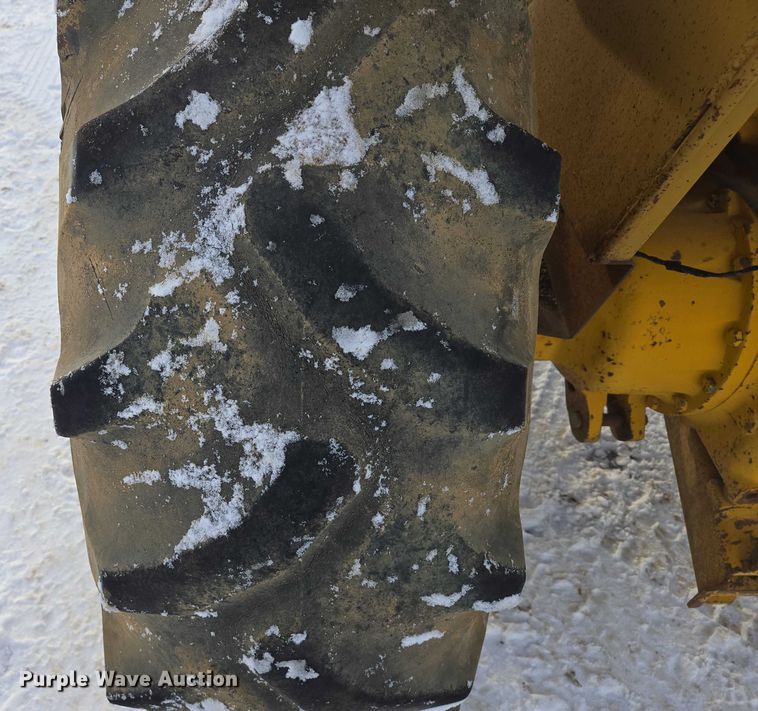 image for item ES2610 Ford Tiger Special 6600 tractor