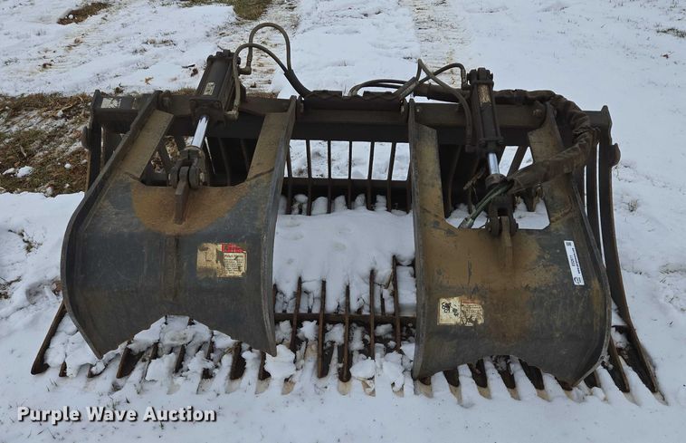 image for item ES2611 Skid steer grapple bucket