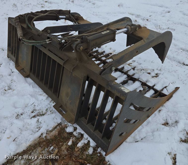 image for item ES2611 Skid steer grapple bucket