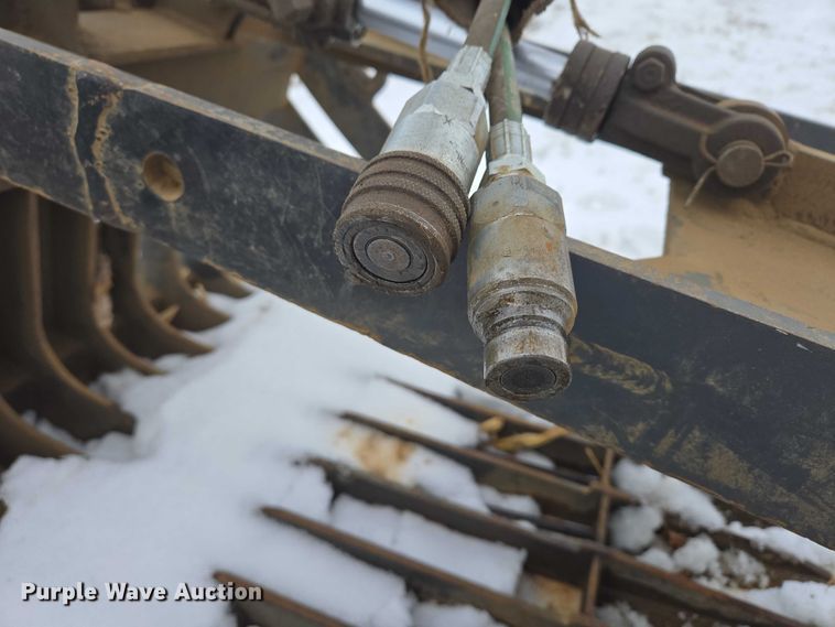 image for item ES2611 Skid steer grapple bucket