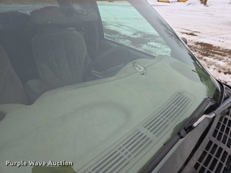 image for item ES2612 1998 GMC Sonoma Ext. Cab pickup truck